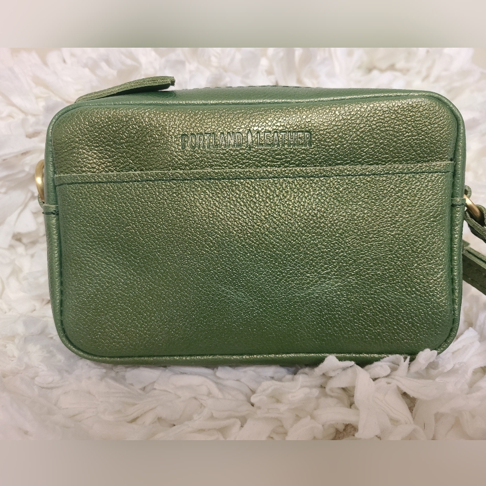 Portland Leather PLG Golden Apple Small Camera Bag